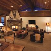 Flagstaff Three Bedroom Suite with Majestic Mountain Views 3 Condo by 