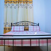 Dar es Salaam-sleeps8-parking-garden-pet Friendly