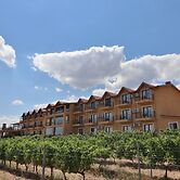 Dessera Vineyards Hotel
