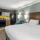 MainStay Suites Lexington I-75