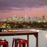 StayCentral Northcote Townhouse With Study