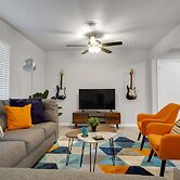 The Harmony Designer Home In Central Dfw 4 Bedroom Home by RedAwning