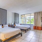 502 Little Harbor Inn