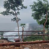 Bukit Shoka Top View Camp