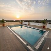 Transit Suites by GrandWest