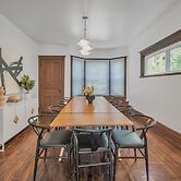 Pet Friendly 5BR Home near Downtown Detroit by RedAwning
