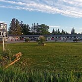 Park Side Motel