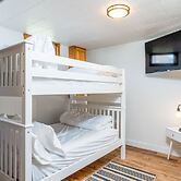 Stone Ledge Lake Getaway