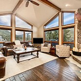 Alpenglow Vacation Home At Windcliff 4 Bedroom Home by RedAwning