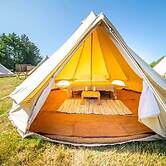 16 'petra' Bell Tent Glamping Anglesey