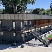 The Darmont Hotel and Suites