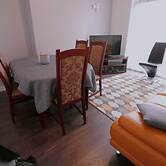 Lovely 4-bed House in Nottingham