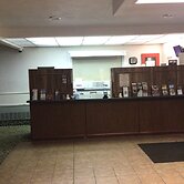 Colonial Brick Inn & Suites