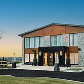 Mount Alverno Luxury Resorts