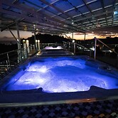 Edma Aparta Hotel