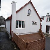 House - Scenic Village - Nature - Hiking