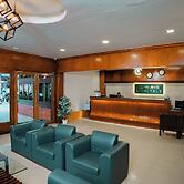 Hotel Palmyra Grand Inn