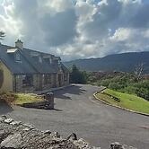 Cuckoo Tree House, Glengarriff, Beara Peninsula