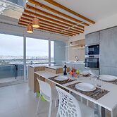 Stunning Apartment in a Central Location With Views