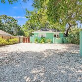 Sarasota, Fl Bungalow Bright & Breezy Coastal Vibes - 10 Mins To White