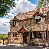 Exclusive Cottage - Hot Tub - Pets OK - In Norfolk Broads