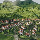 Ville De Mont Mountain Resort