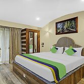 Treebo Majestic Palms, 2 Km From Colva Beach