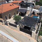 Crete Iraklion Thrapsano House for up to 8 Persons