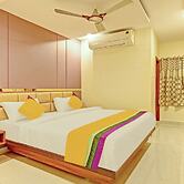 Itsy Hotels Sri Sai Grand Inn