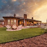 Zinfandel by Avantstay Wine Country Estate w/ Pool & Mini-golf