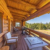 Rowland Log Cabin 3 Bedroom Home by RedAwning