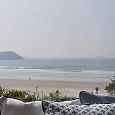 Gorgeous Apartment Only Yards From Polzeath Beach