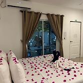 Lagoon Villa Thoddoo