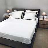 Charming Apartment in Faliro