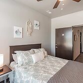 Spacious 2BR Suite W/patio Near Iowa State