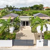 Casa Maria Curacao. Luxury 6 Bedroom Villa Next to Supermarket & Jan T