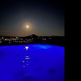 Free Mini Pool Jacuzzi Airport House - up to 8 People