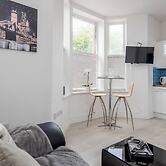 1 Bedroom Apartment With Wifi and Parking