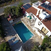 Lovely six Bedroom Villa in Coral Bay