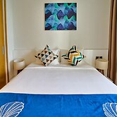 Modern 4 BR villa-golf view for family