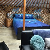 Orange Yurt With Hot Tub- Sleeps 3, Parking & Wifi