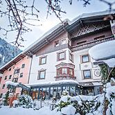 Lärchenhof - Premium Apartments & Zimmer