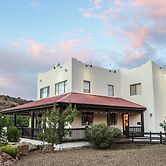 Creekside Lodge and Cabins