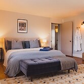 Luxury House Sleeps 14 With Secret Bar Near Bath