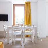 So-l563-tola35c2 - Villa Tola - Giallo