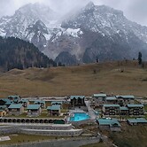 Snowland Resort & Spa - Riverfront