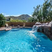 Casa Dynamite 4 Bedroom Home by RedAwning