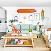 O'neill I by Avantstay Coastal Paradise Steps From Beach Modern Decor