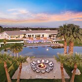 40-acre Estate, Priv Lake, Tennis, Golf Green, Soccer Buena Vista by A