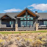 Pioneer by Avantstay Magnificent Home Located In The Brasada Ranch Com